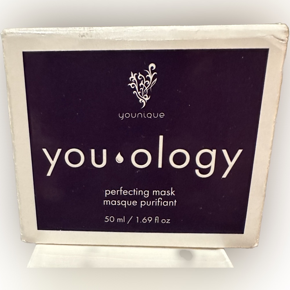 Younique Perfecting Mask. Retail $50